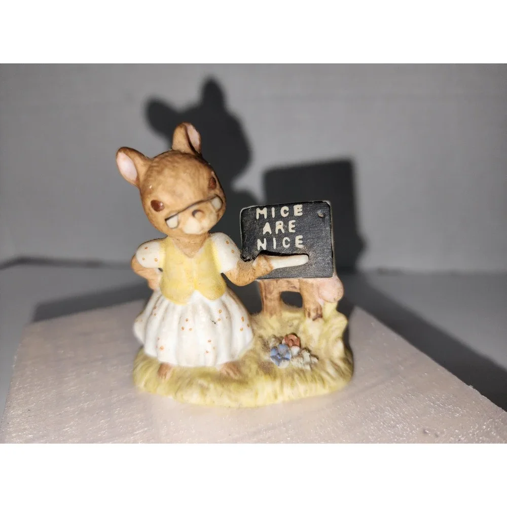 Vintage Enesco Mouse Mice are Nice‎ Teacher Bisque Figure 1976 Taiwan